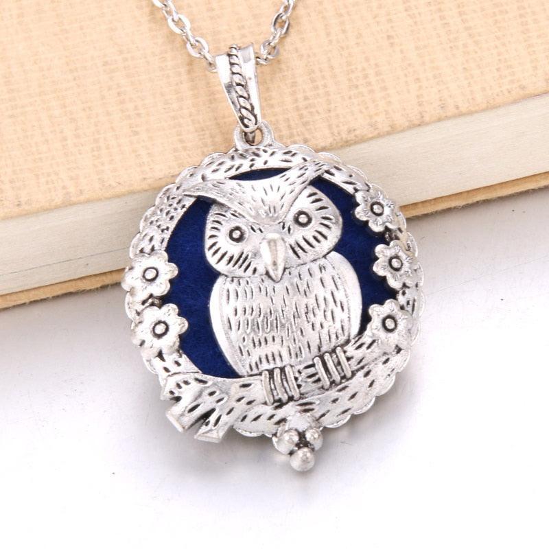 1pcs Aroma Diffuser Necklace Open Antique Vintage Lockets Pendant Perfume Essential Oil Aromatherapy Locket Necklace With Pads - ItemBear.com