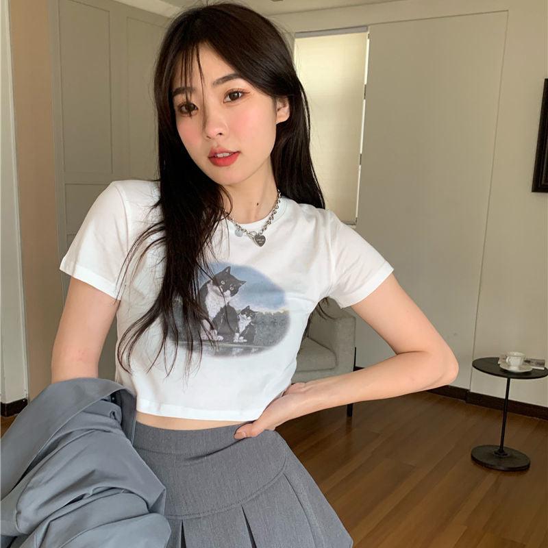 Black Cat Graphic Tee - ItemBear.com