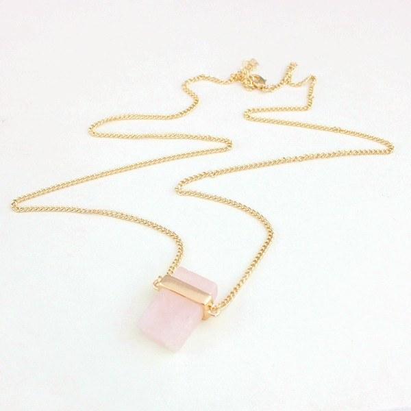 Crystal Healer Necklace - ItemBear.com