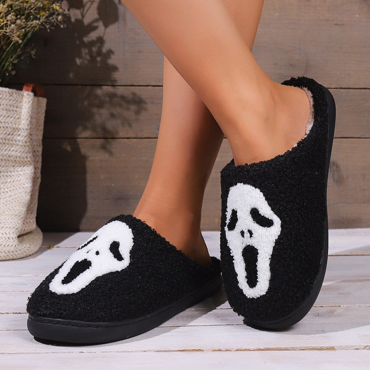 Ghost Face Slides - ItemBear.com