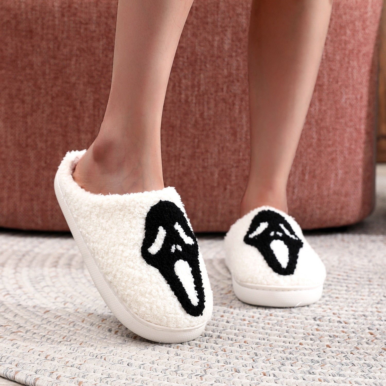 Ghost Face Slides - ItemBear.com