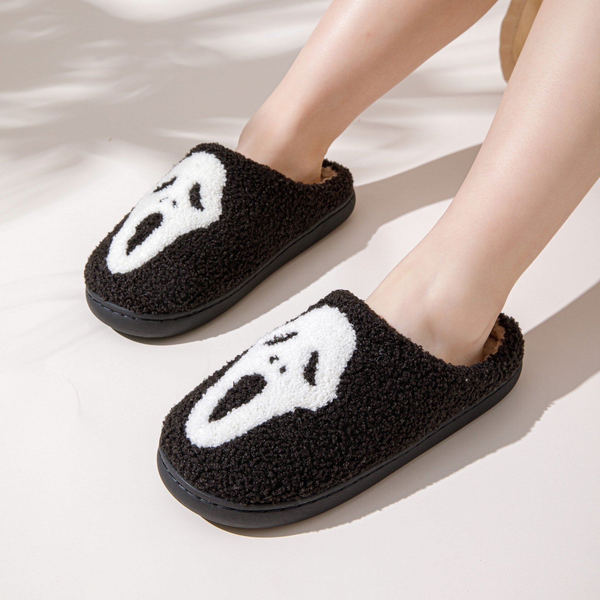 Ghost Face Slides - ItemBear.com