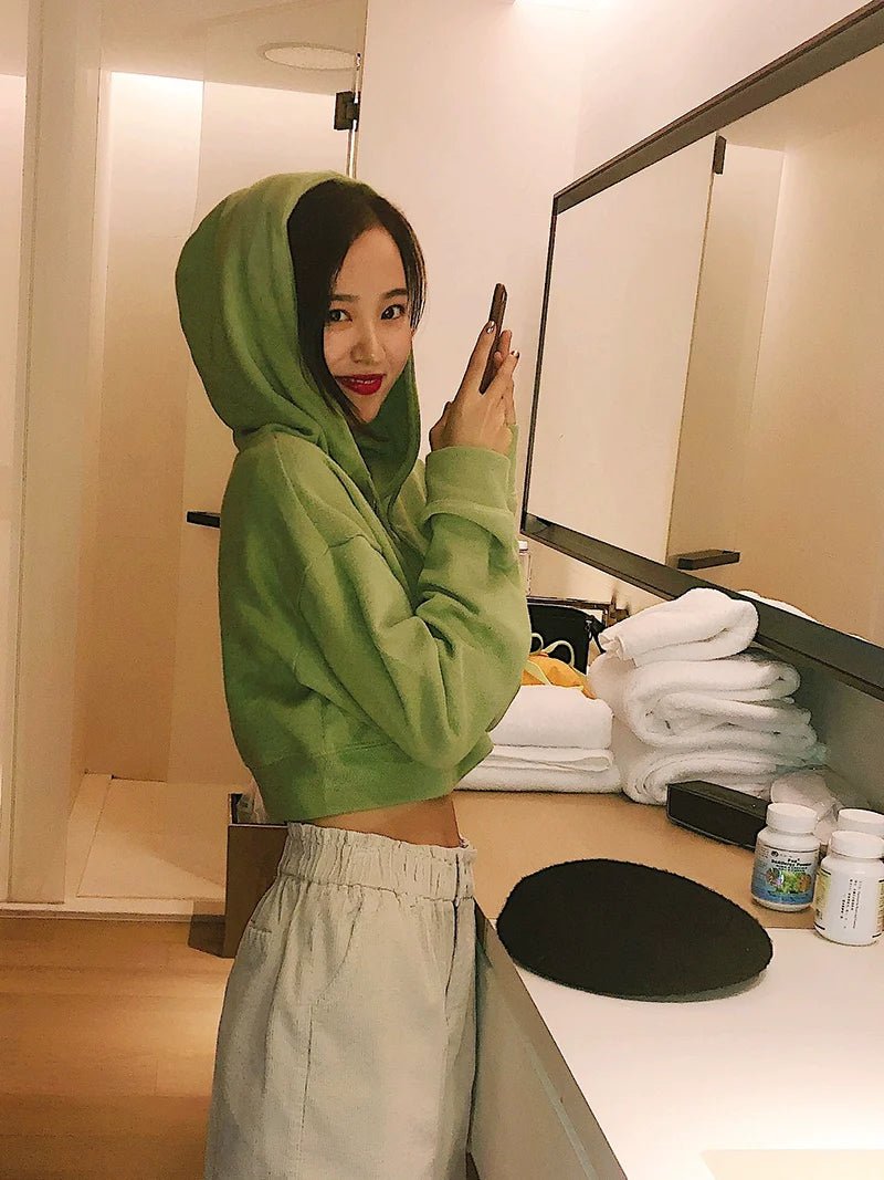 Ins American Hot High-Waisted Crop Thin Sweater - ItemBear.com