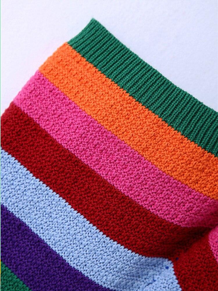Knitted Contrast Color Crop Tank Top and Shorts - ItemBear.com