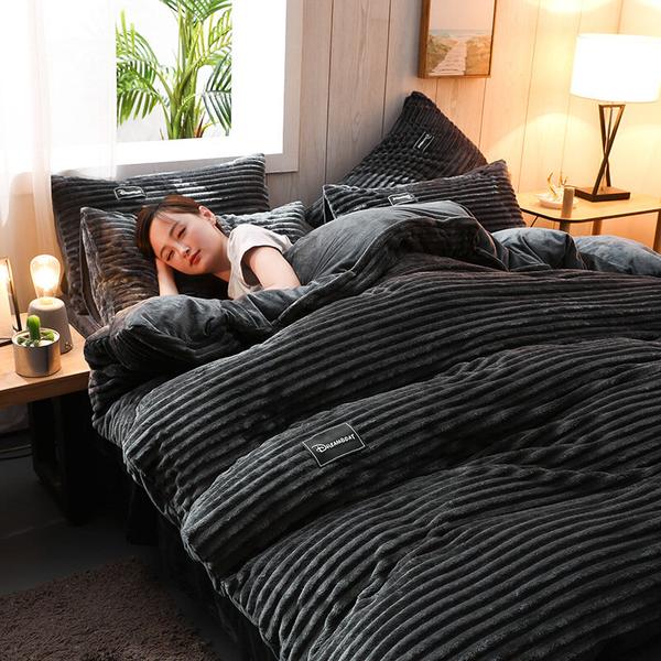 Corduroy Velvet Bedding Set - ItemBear.com
