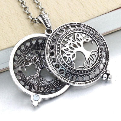 1pcs Aroma Diffuser Necklace Open Antique Vintage Lockets Pendant Perfume Essential Oil Aromatherapy Locket Necklace With Pads - ItemBear.com