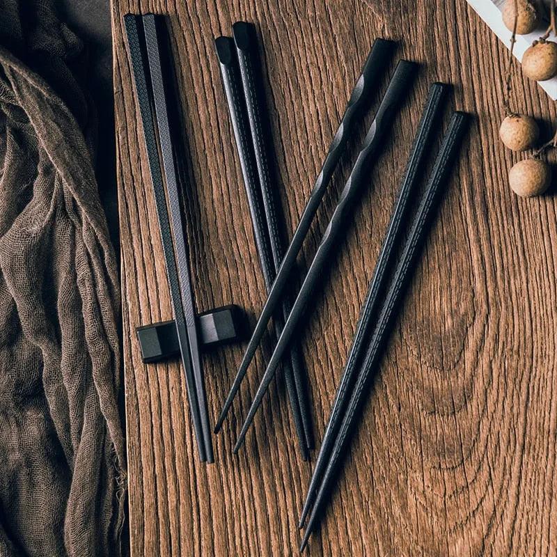 2 pairs of Chinese creative alloy chopsticks Japanese-style pointed chopsticks tableware tableware non-slip household chopsticks - ItemBear.com