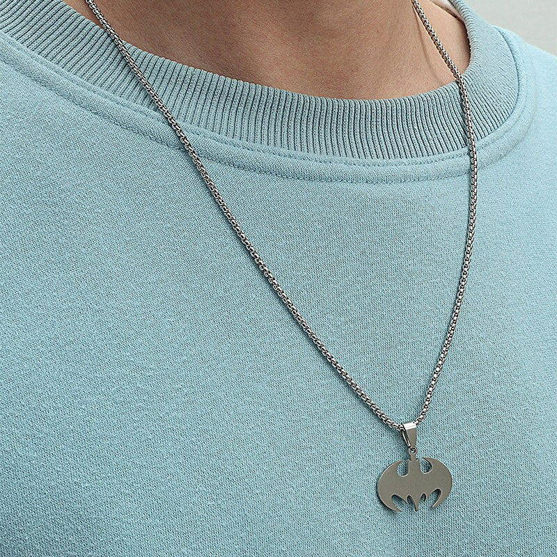 Batman Necklace - ItemBear.com