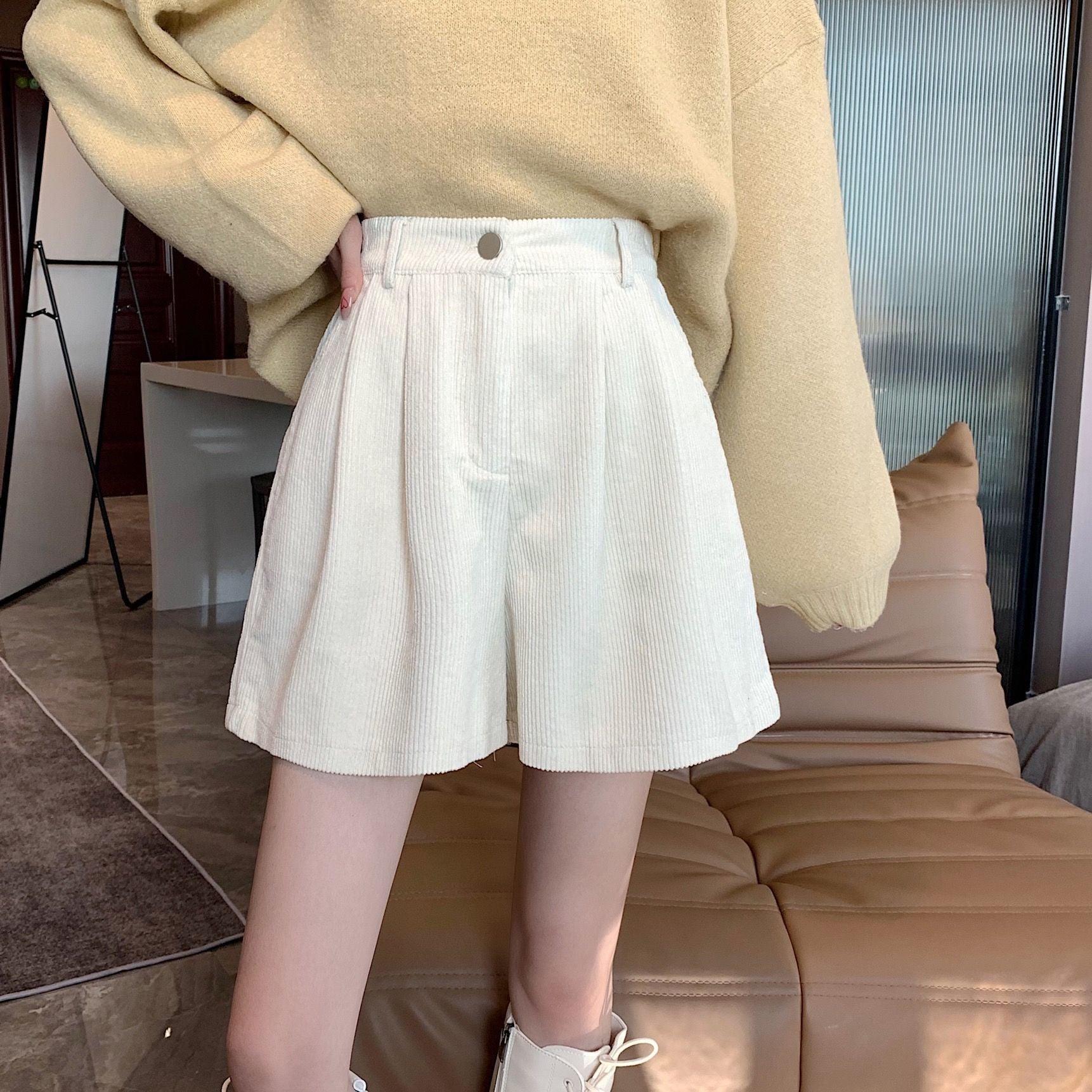 Solid Corduroy Wide Leg Shorts - ItemBear.com