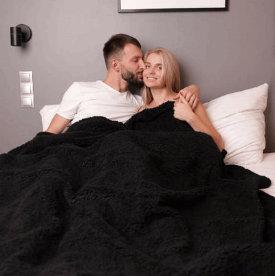 Waterproof Cuddle Blanket - ItemBear.com